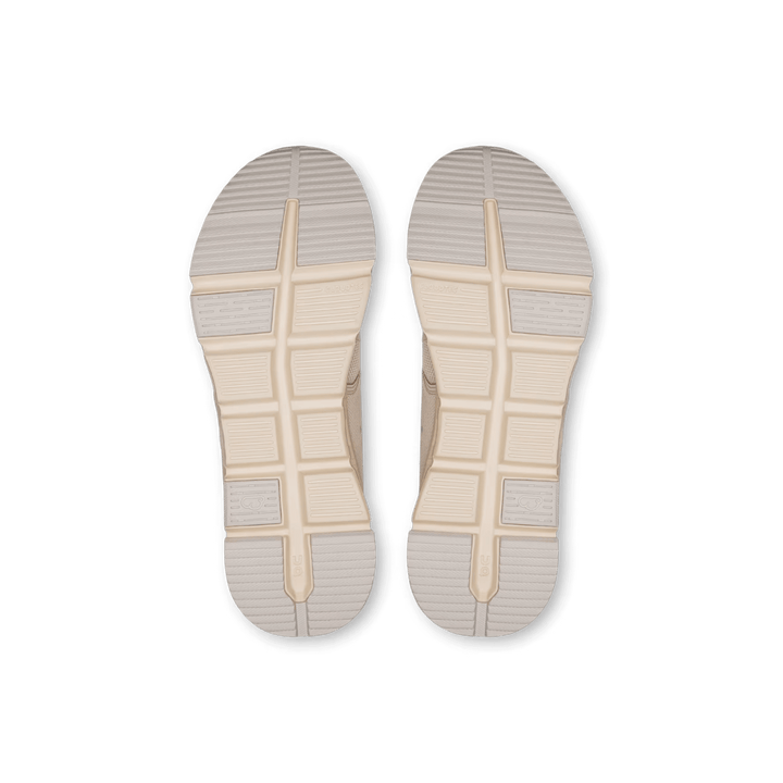 ON RUNNING TEENS' CLOUD SKY