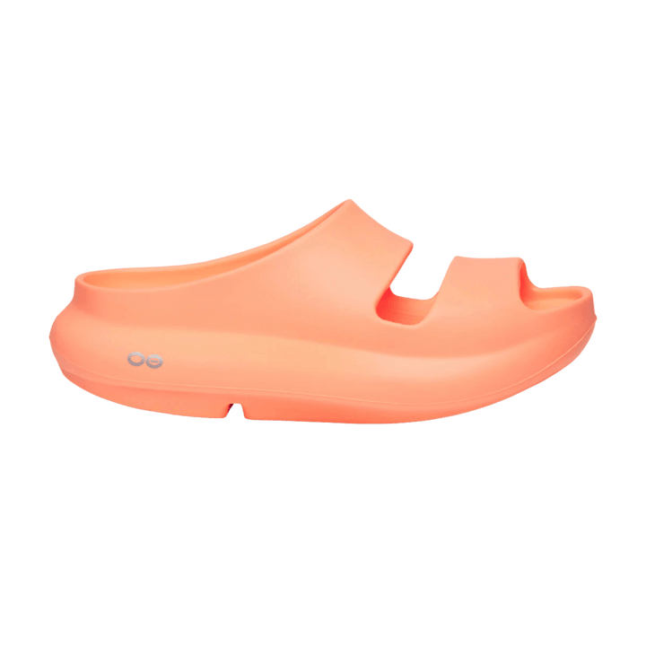 OOFOS WOMEN'S OOYEA