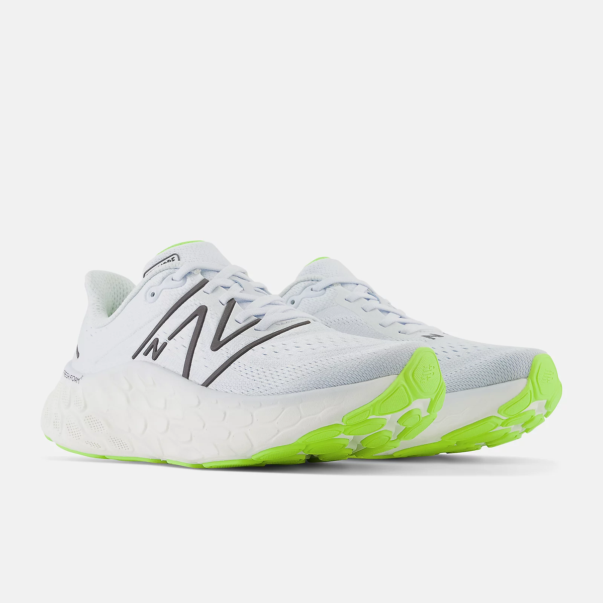 NEW BALANCE WOMEN'S FRESH FOAM X MORE v4
